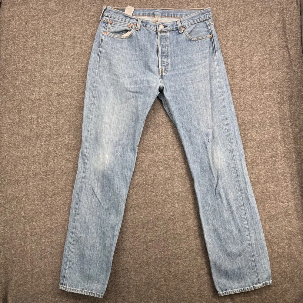 Levis 501 Original Fit Mens Light Wash Blue Straight Leg Button Fly Jeans W34